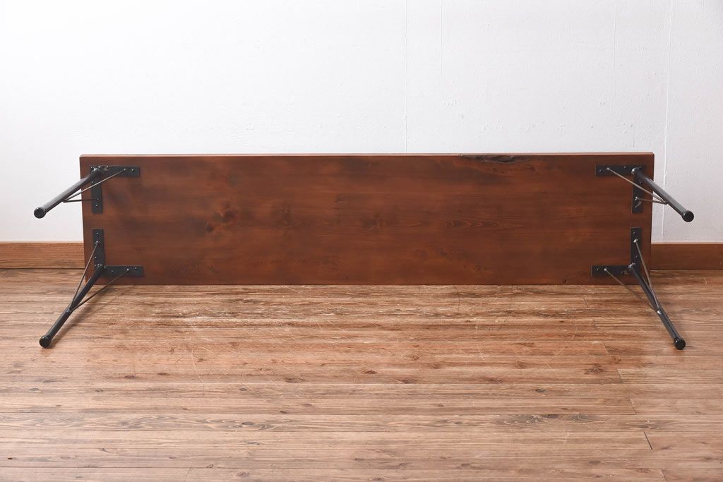 昭和期　ヒノキ材一枚板　味わいある古材をリメイクした鉄脚テーブル(コンソールテーブル、作業台)