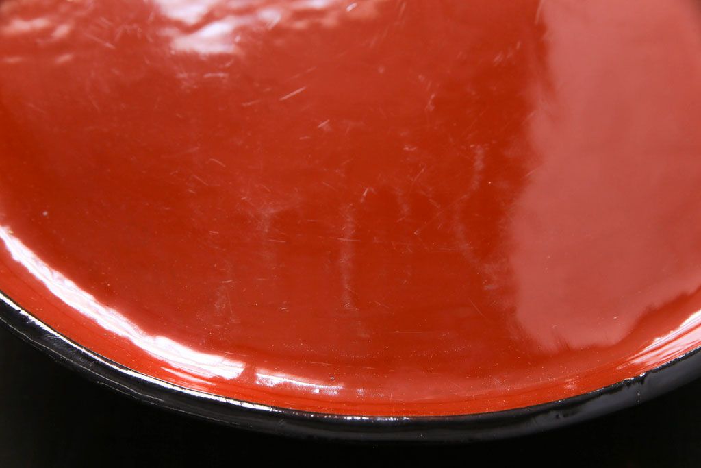 和製アンティーク　会津漆器　朱赤の漆塗りが美しい高台付き丸盆(丸膳)(1)