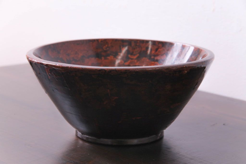 アンティーク雑貨　昭和期　民芸品　漆塗り　漆桶のような独特の趣きが魅力の菓子鉢(深皿、ボール)