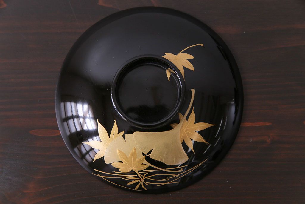 和製アンティーク　黒漆塗り　紅葉と銀杏の図柄が和の雰囲気漂う木製碗4客セット(漆器)