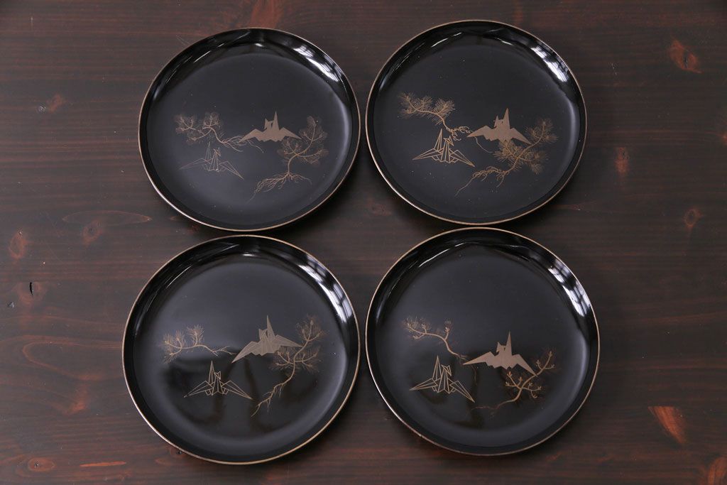 和製アンティーク　大正昭和初期　蒔絵　折鶴の図柄が可愛らしい木製皿4枚セット(漆器)
