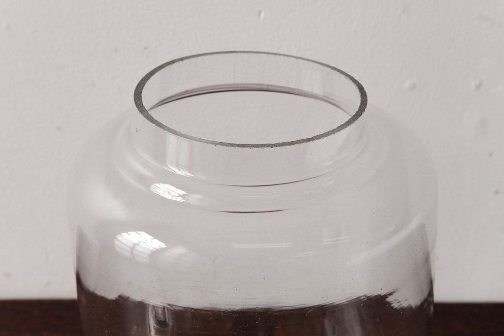 アンティーク雑貨　昭和レトロ　ノスタルジックな雰囲気漂うガラスビン(ガラス瓶、キャニスター)