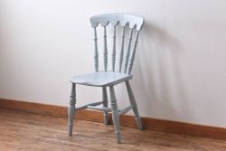 イギリスアンティーク　マホガニー材　繊細なレリーフが優雅な印象を高めるバルーンバックチェア(ダイニングチェア、椅子)(R-055200)