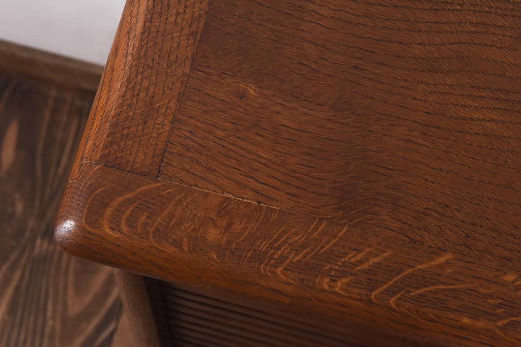 アンティーク家具　イギリスアンティーク　希少品　珍しい蛇腹シャッターが付いたレコードチェスト(収納棚、書類ケース、キャビネット)