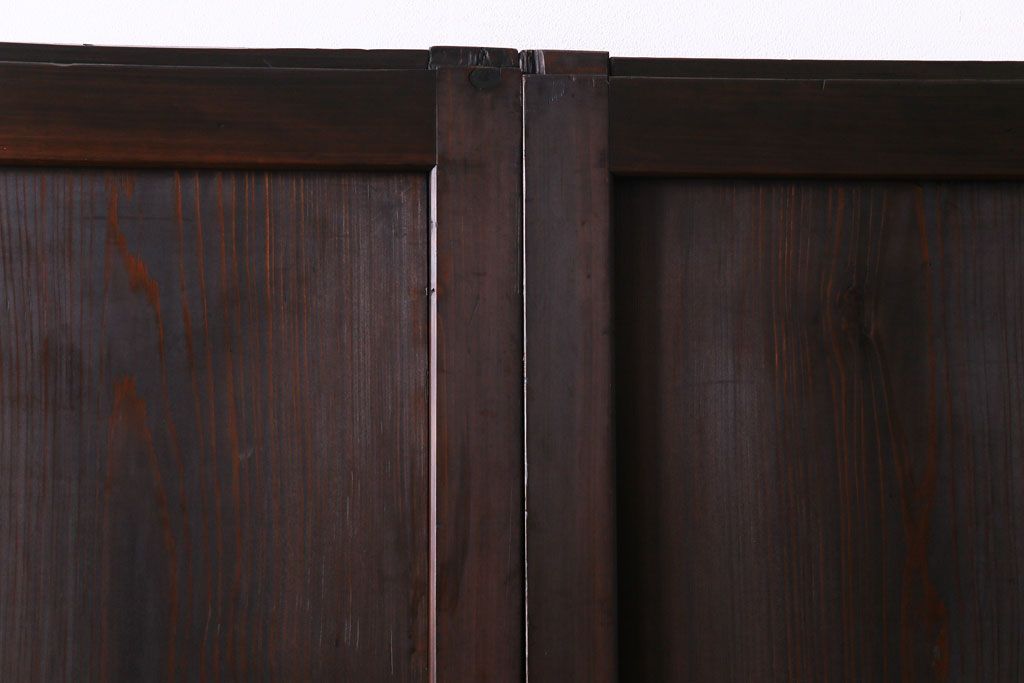 和製アンティーク　引手の意匠がおしゃれな明治期の帯戸(板戸、引き戸)2枚セット