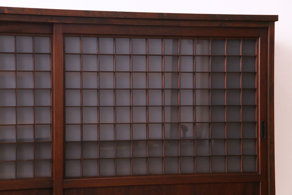 ラフジュオリジナル　明治期　ケヤキ材　古い建具を活かしたリメイクガラス戸棚(収納棚、食器棚)