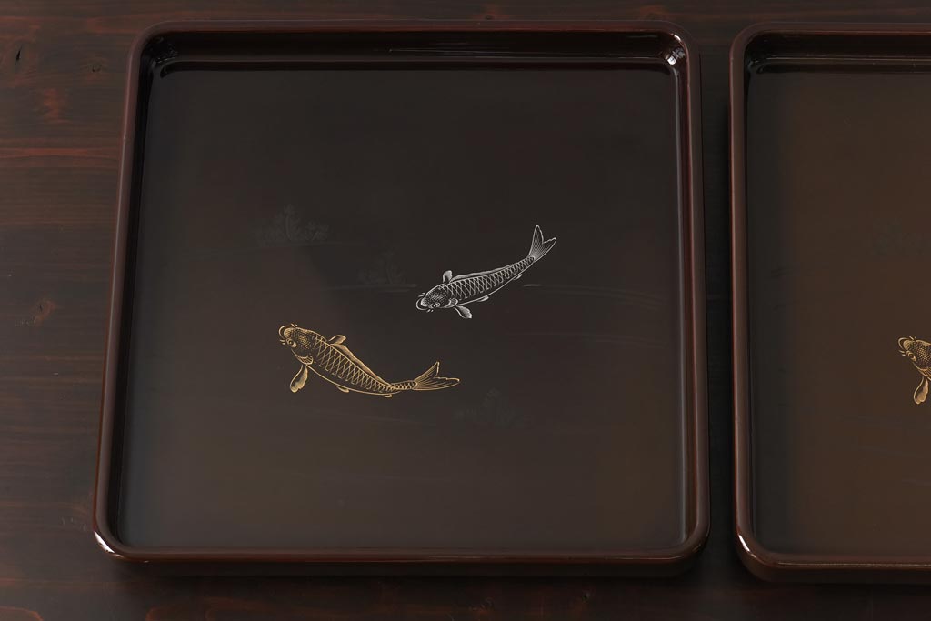 アンティーク雑貨　和製アンティーク　鯉の図　和の雰囲気漂う漆塗りのお膳(お盆、トレー)2枚セット