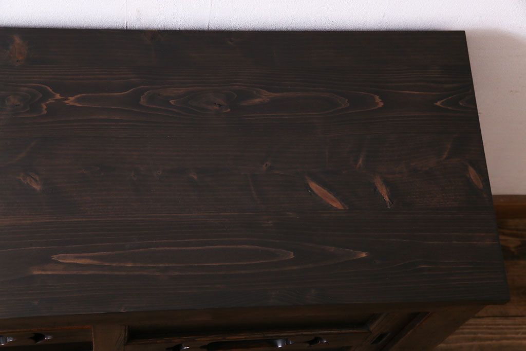 アンティーク家具　和製アンティーク　明治期　三尺　古いヒノキ材が味わい深い水屋箪笥サイドボード(収納棚、食器棚)