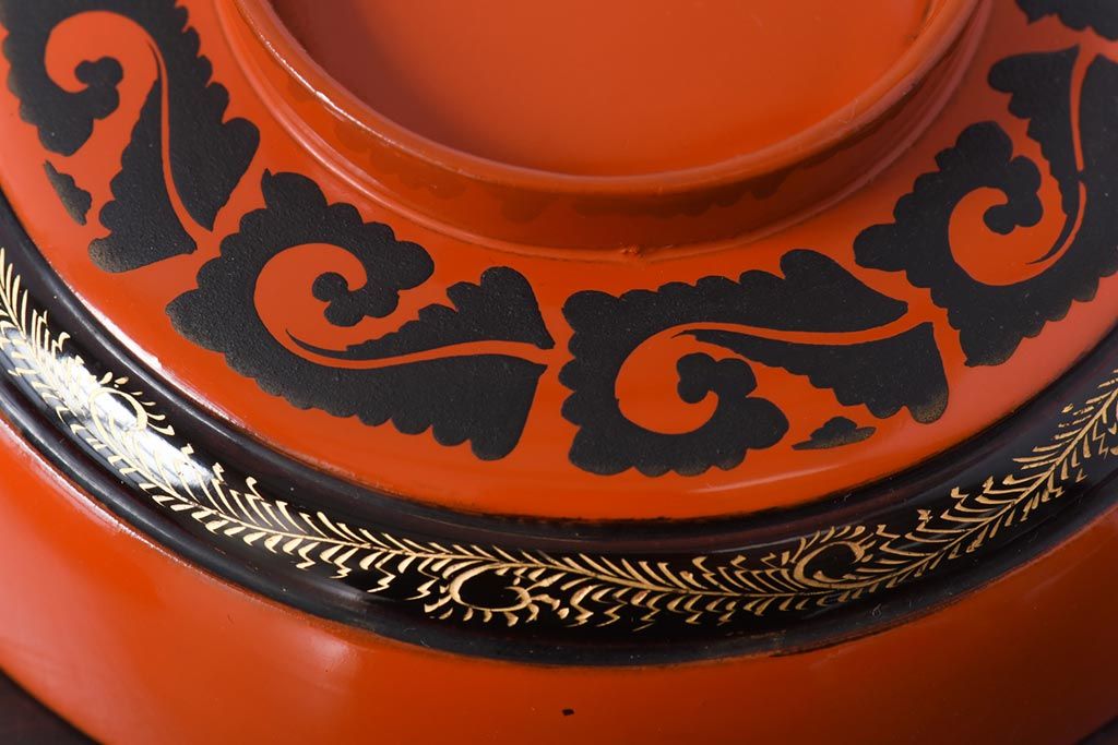 和製アンティーク　沈金蒔絵　波模様がユニークな蓋付き木製椀(漆器、和食器)5客セット(1)