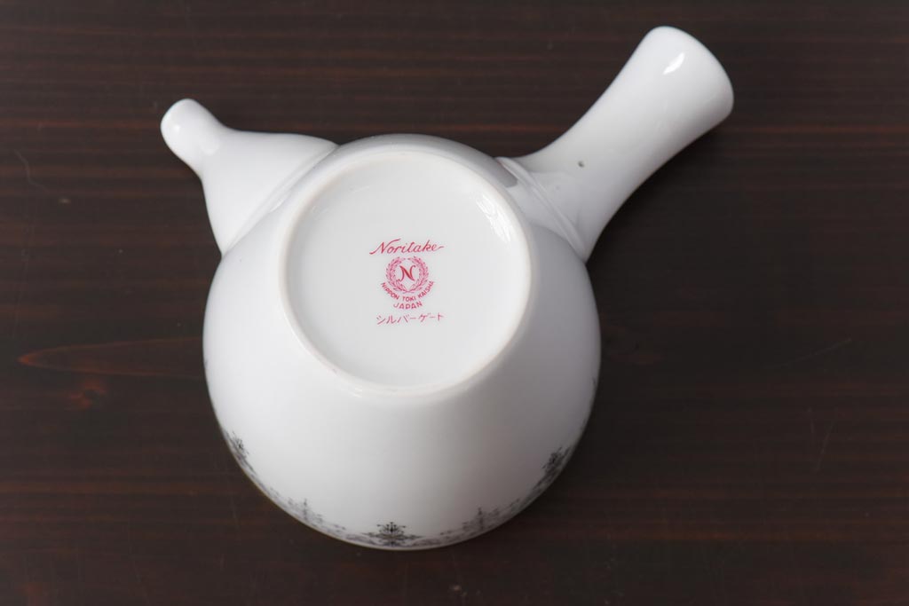 アンティーク雑貨　昭和期　日本陶器・ノリタケ(則武)　クラシカルなデザインの茶器5客セット