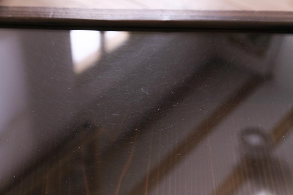 アンティーク雑貨　昭和レトロ　落ち着いた色合いが魅力の木製コレクションケース(ガラスケース・収納箱)(1)