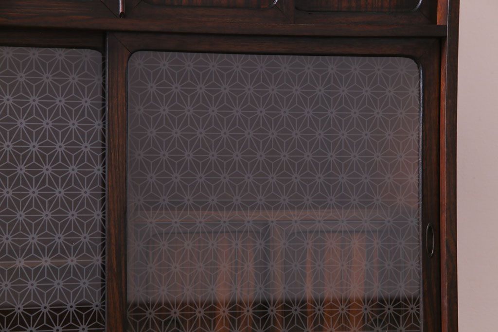 レトロ家具　昭和レトロ　縞黒檀材　麻の葉模様　和の風情感じる上質な茶箪笥(収納棚、戸棚、茶棚)