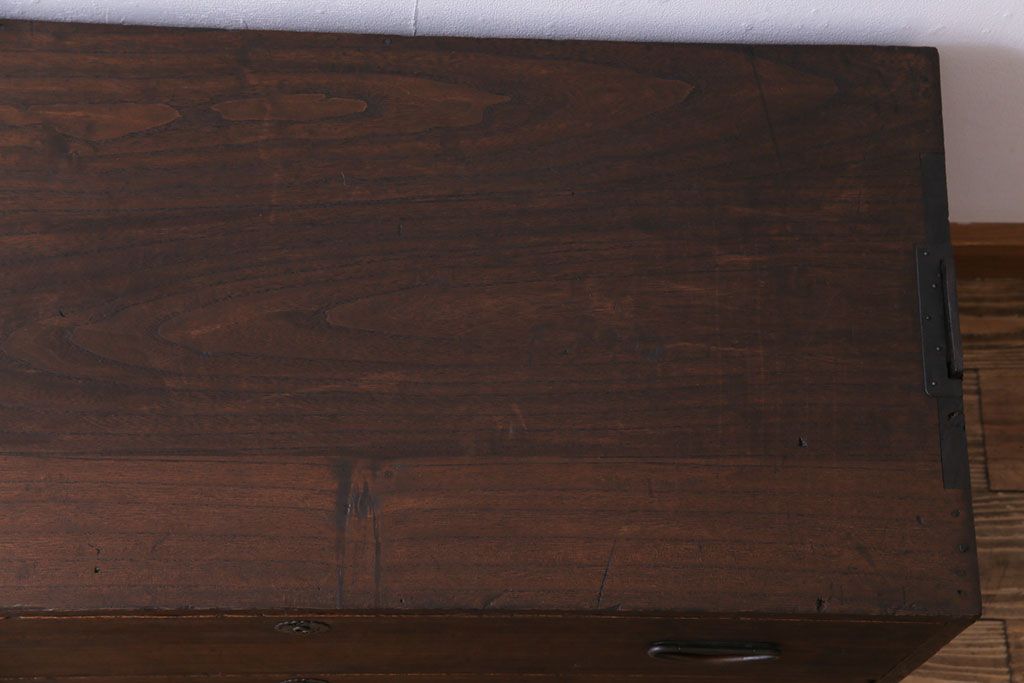 アンティーク家具　昭和初期　総桐材　古い木の質感が味わい深い箪笥ローチェスト(衣装箪笥、引き出し、桐箪笥、桐たんす)