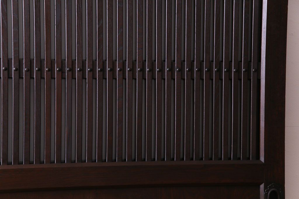 和製アンティーク　明治期　総ケヤキ材　上品で重厚感のある格子蔵戸(引き戸、建具、玄関戸)