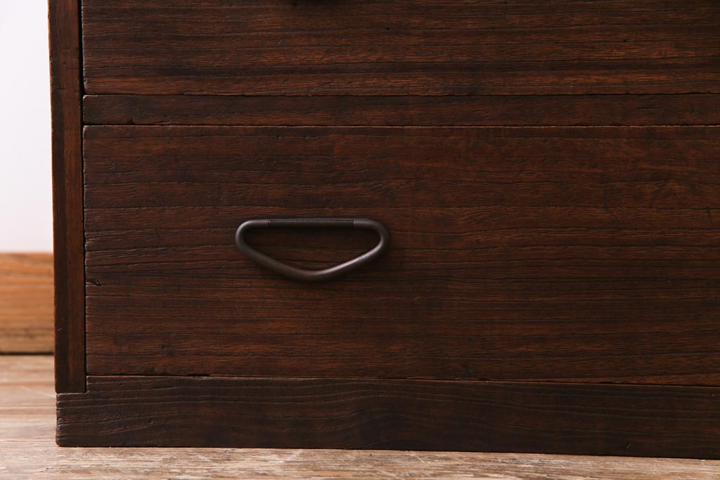 アンティーク家具　和製アンティーク　天板ヒノキ材　味わいのある木肌が魅力の時代箪笥ローボード(チェスト、衣装箪笥)