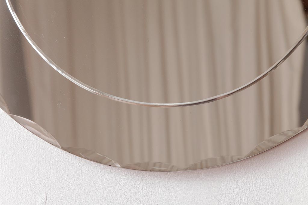 アンティーク雑貨　イギリスビンテージ　おしゃれな葡萄モチーフのウォールミラー(壁掛け鏡)
