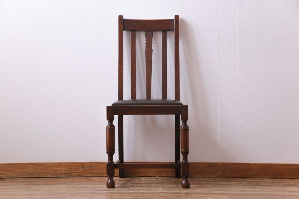 アンティーク家具　イギリスアンティーク　オーク材　挽き物の脚が目を引くダイニングチェア(ワークチェア、椅子)(1)