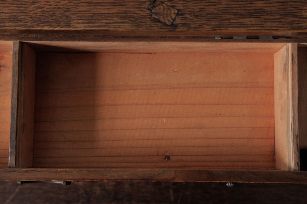 アンティーク雑貨　和製アンティーク　タモ材　独特の杢目が存在感のあるソーイングボックス(裁縫箱、小引き出し)