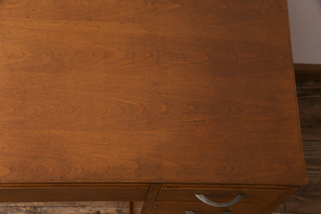 レトロ家具　昭和レトロ　カバ材　個性的なデザインがおしゃれな片袖机(デスク、ワークデスク、作業台)