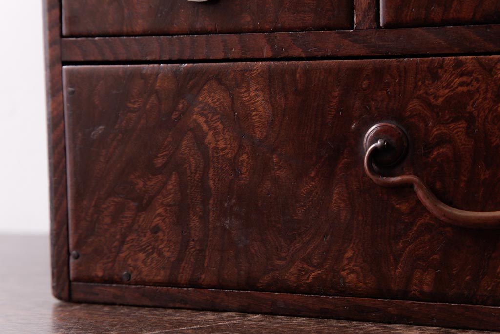 アンティーク雑貨　和製アンティーク　ケヤキ玉杢　漆塗りが上品な裁縫箱(お針箱、小引き出し、小物収納)