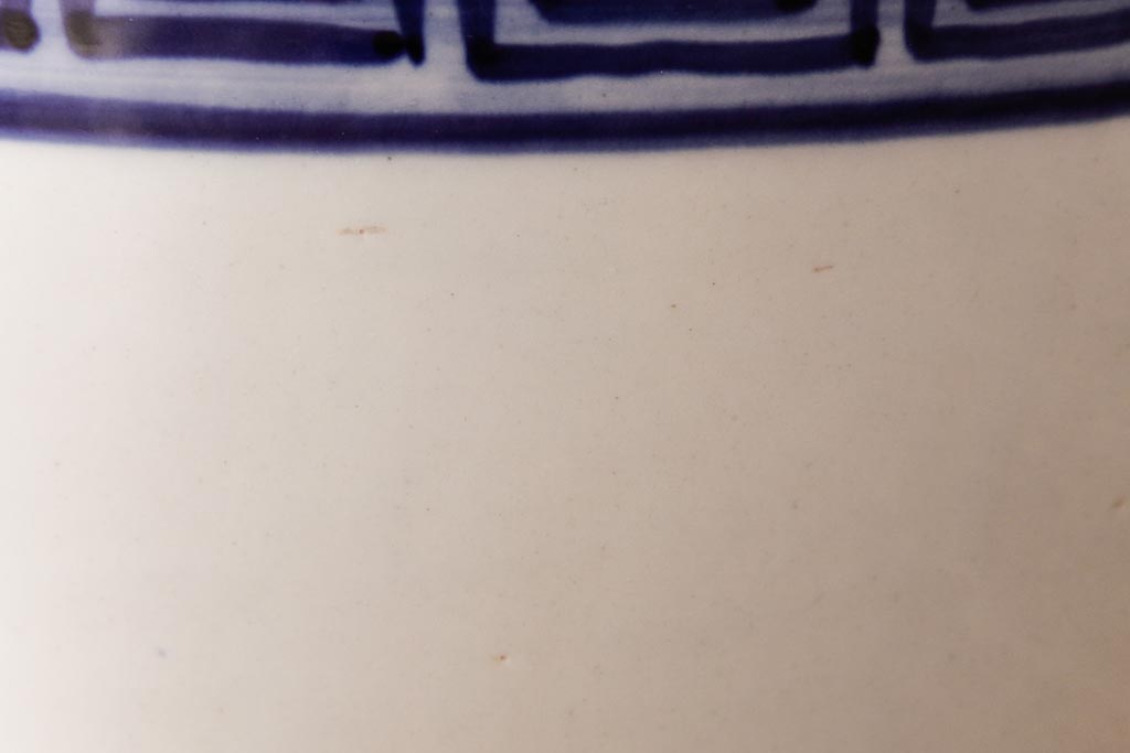 アンティーク雑貨　昭和初期　雷文模様　エキゾチックな雰囲気の瀬戸火鉢(鉢カバー)