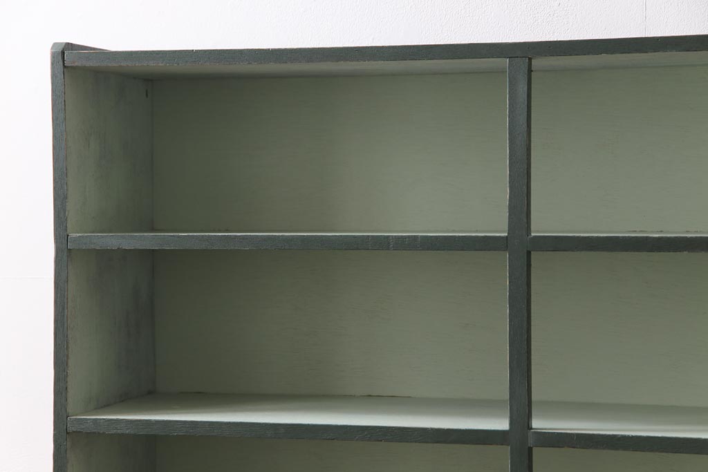 ペイント家具　5段　個性的なバイカラーがおしゃれな薄型オープンラック(飾り棚、収納棚)