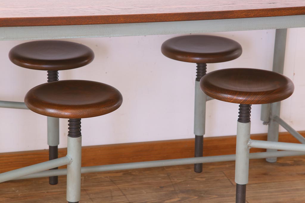 ラフジュ工房オリジナル アンティークペイントが魅力的な6脚格納スツール付きテーブル(ダイニングテーブル、作業台)(1)