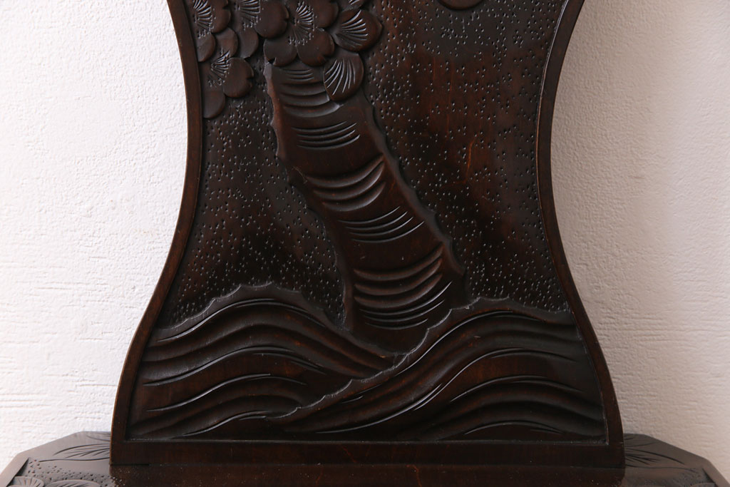 中古　伝統工芸　華やかさが際立つ軽井沢彫りのダイニングチェア(2)