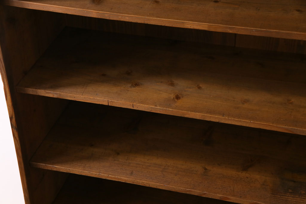 アンティーク家具　和製アンティーク　杉無垢材　素朴な木味が魅力的なオープンラック(飾り棚、本棚)