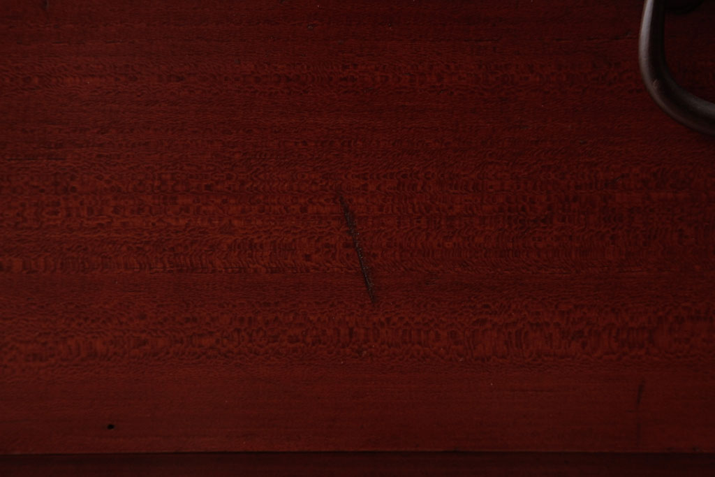 アンティーク家具　昭和初期　ヒノキ材　上品な雰囲気あふれる箪笥ローボード(チェスト、リビングボード、衣装箪笥)