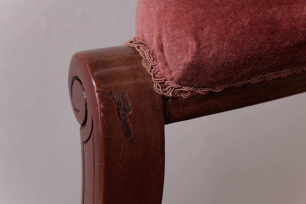 アンティーク家具　フランスアンティーク　マホガニー材　チッペンデール様式　優雅な佇まいのアームチェア(1人掛けソファ)