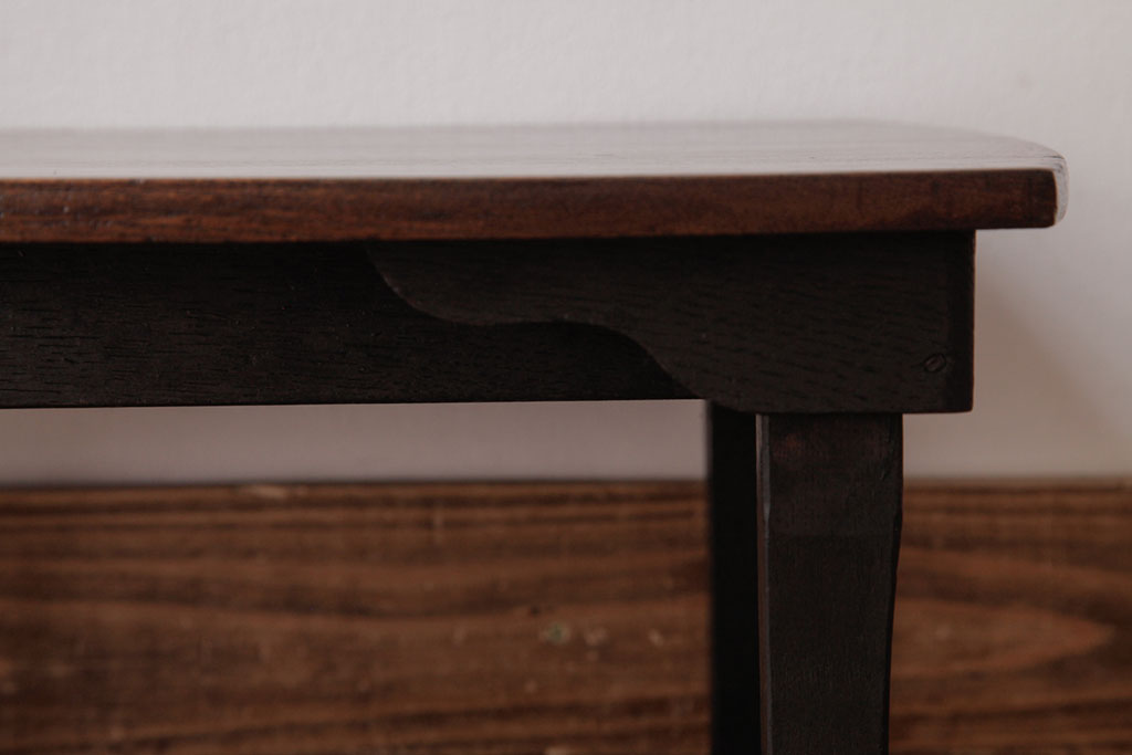 レトロ家具　昭和レトロ　栓材一枚板　味のある風合いと木目が趣のある豆ちゃぶ台(ローテーブル、花台)