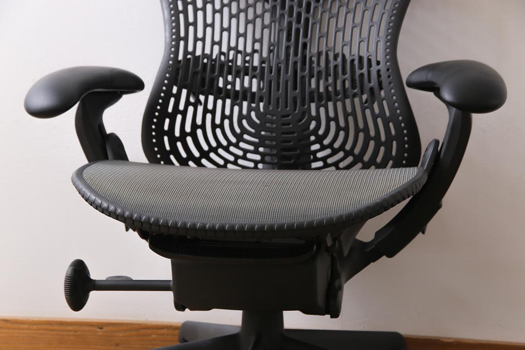 中古　ハーマンミラー社(Hermanmiller)　Mirra Chair　ミラチェア(オフィスチェア、椅子、イス)(定価約13万円)