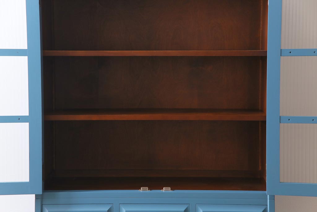 ペイント家具　北海道民芸家具　HM160K　ナチュラルテイストにぴったりとなった食器棚(本箱、収納棚)(定価約45万円)