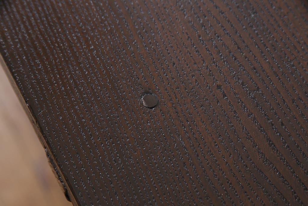 リメイク家具　栗材一枚板　古材の持つ味わいが魅力の鉄脚テーブル(カフェテーブル、作業台)