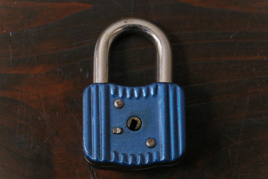 アンティーク雑貨　昭和レトロ　MOLA　ビビットなカラーのパドロックキー(南京錠、鍵、錠前)(2)