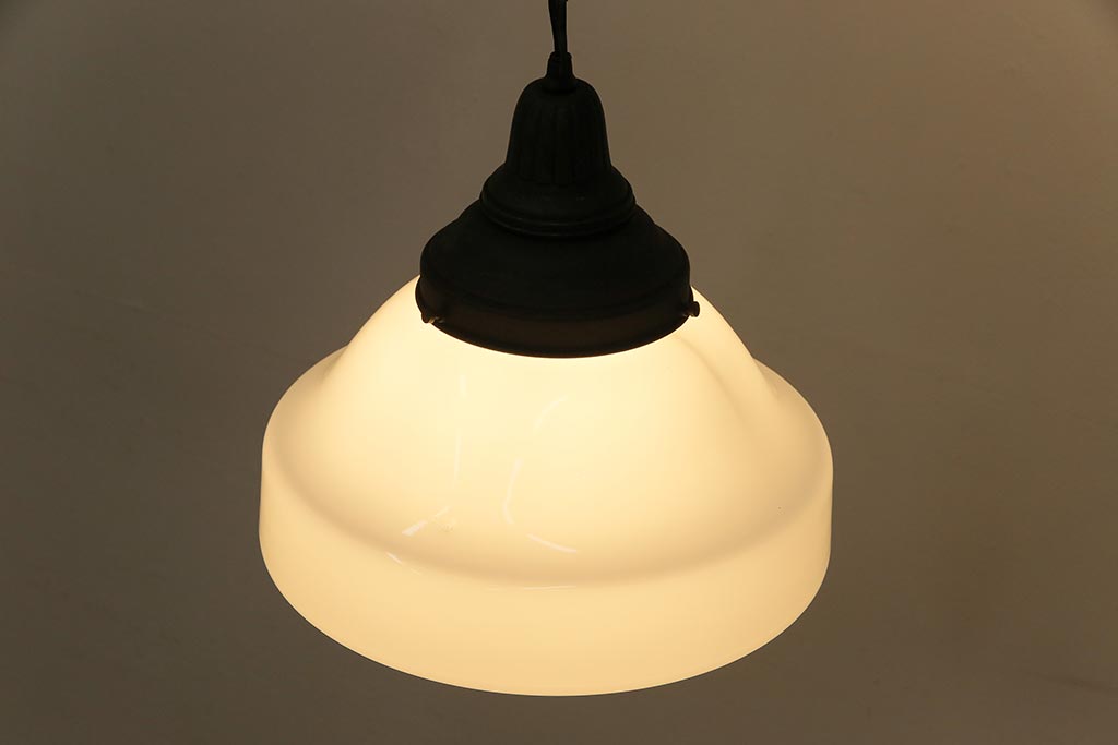和製アンティーク　昭和レトロのおしゃれなガラスシェード照明(天井照明、吊り下げ照明)(1)