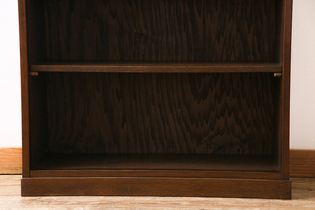 アンティーク家具　和製アンティーク　ナラ材　大正ロマンの雰囲気漂うシックなオープンラック(収納棚、飾り棚、本棚)
