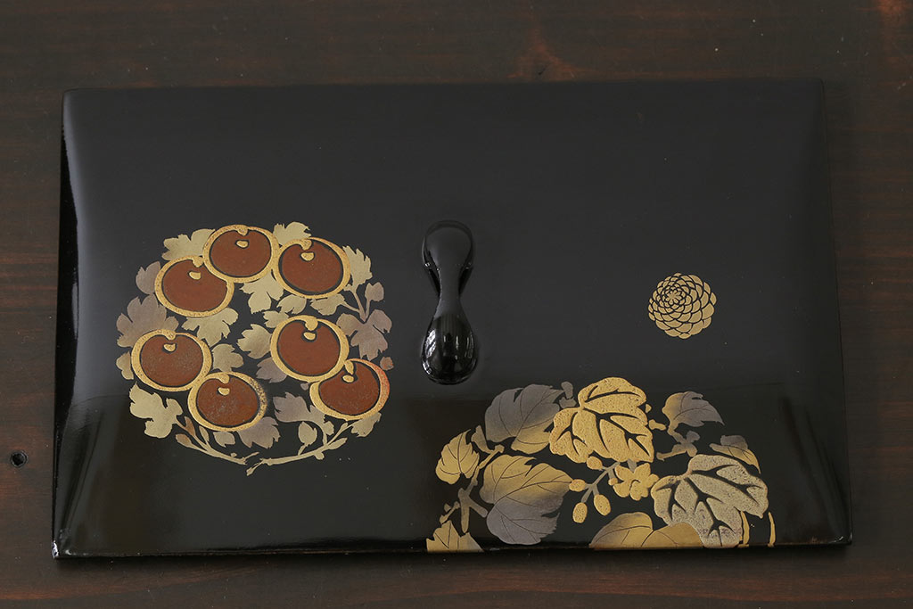 アンティーク雑貨　和製アンティーク　昭和初期　金彩・螺鈿　木製漆器菓子器(菓子入れ、銘々皿)