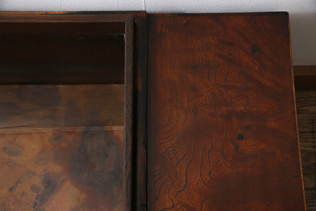 アンティーク雑貨　和製アンティーク　ケヤキ材・黒柿縁　杢目が魅力的な漆塗りの長火鉢(手あぶり)