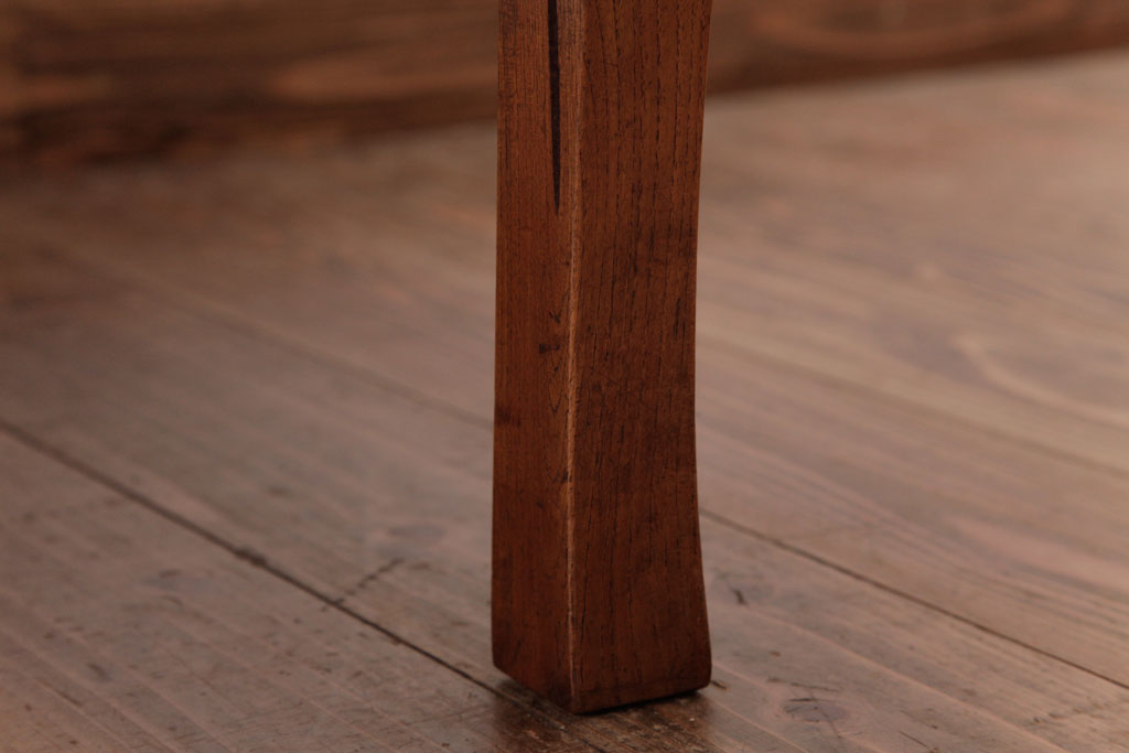 レトロ家具　昭和中期　折り畳み式　シンプルなデザインのレトロな丸ちゃぶ台(ローテーブル、センターテーブル)