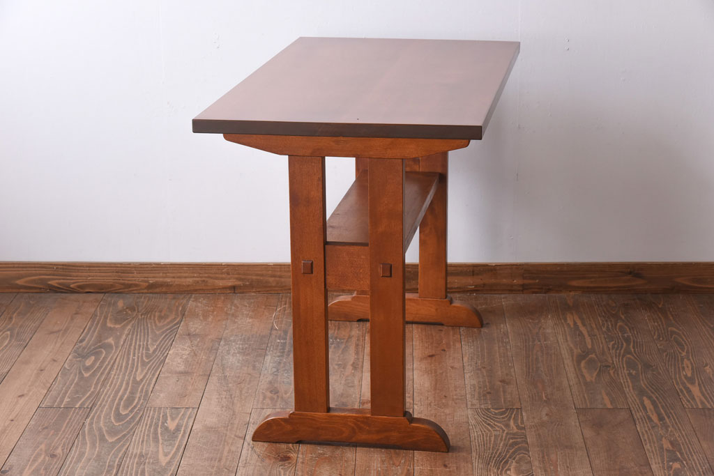 ビンテージ　桜無垢材　松本民芸家具風デザインのダイニングテーブル(カフェテーブル、作業台)