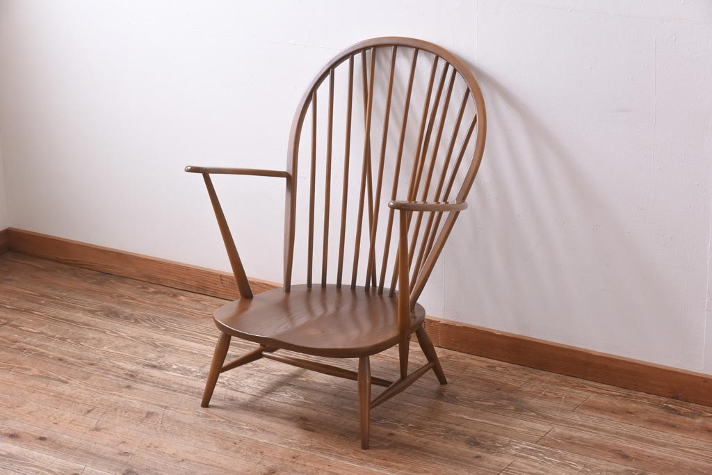 ヴィンテージ家具　イギリスビンテージ　ERCOL社(アーコール)広い背もたれが魅力のラウンジチェア(アームチェア、サロンチェア、椅子)