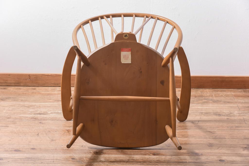 ヴィンテージ家具　イギリスビンテージ　ERCOL社(アーコール)広い背もたれが魅力のラウンジチェア(アームチェア、サロンチェア、椅子)