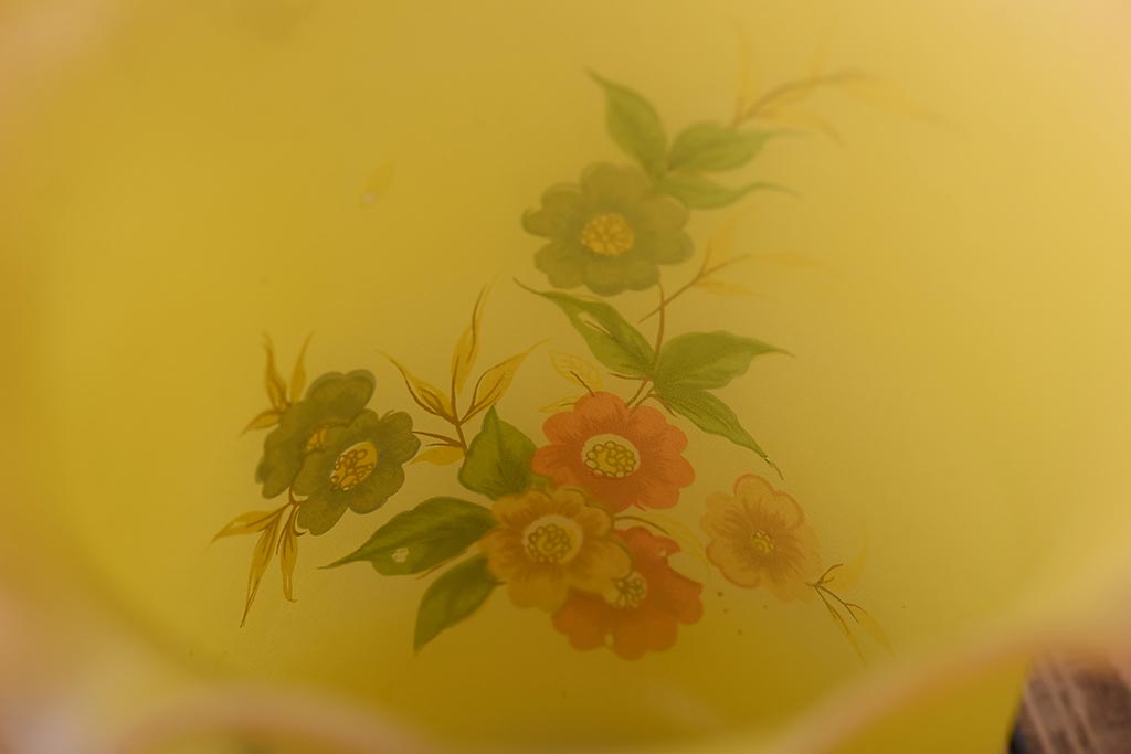 フランスビンテージ　花柄　優しく温かみのあるカラーが品のあるペンダントライト(シェード、吊り下げ照明)