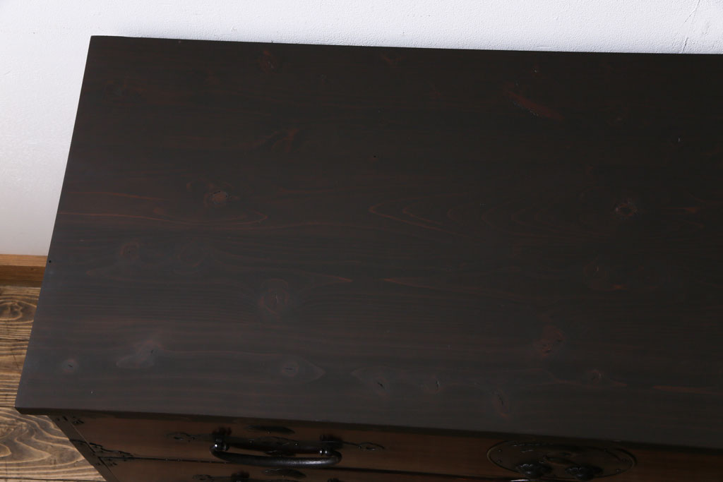 アンティーク家具　和製アンティーク　リメイク　前面ケヤキ材　鶴亀金具　二本松箪笥ローボード(時代箪笥、ローチェスト、和タンス)