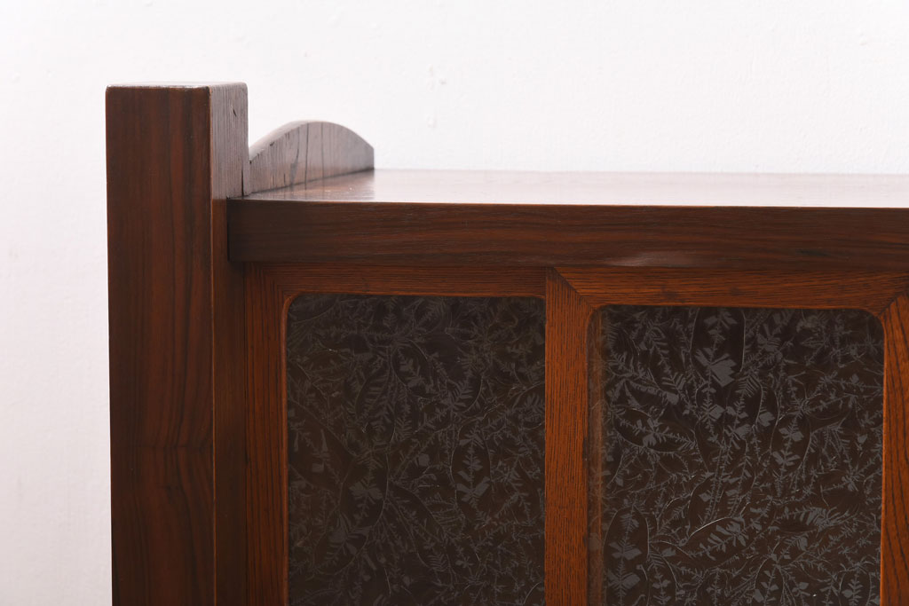 アンティーク家具　昭和初期　黒檀・栓材　結霜ガラスが上品なローボード(収納棚、置き床)