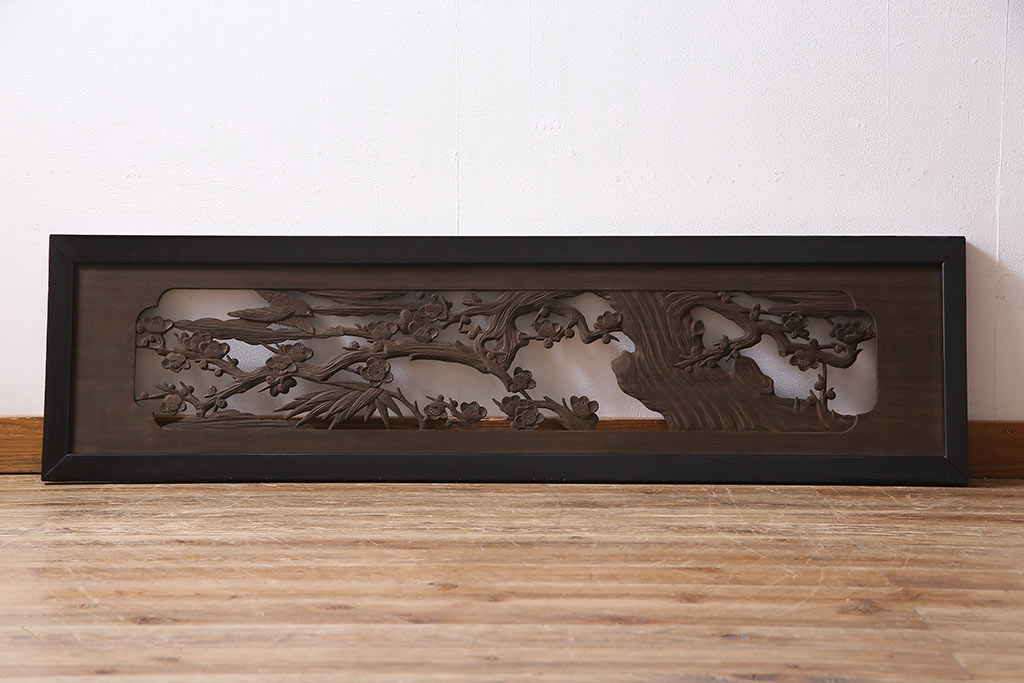 和製アンティーク　桐材　花鳥図　奥行のある構図が見事な透かし彫りの欄間(明かり取り、装飾品)