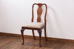 アンティーク家具　フランスアンティーク　ウォールナット材　上品で優雅な佇まいが魅力のダイニングチェア(椅子)