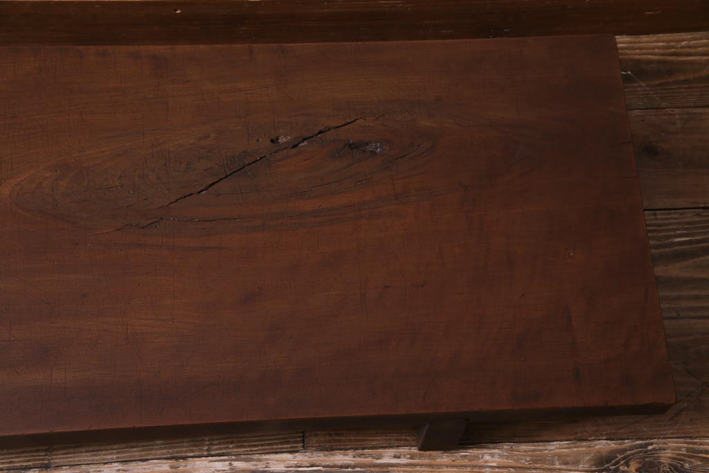アンティーク家具　和製アンティーク　栃の木一枚板　渋い和の雰囲気溢れる裁ち板(作業台、飾り台、陳列台)